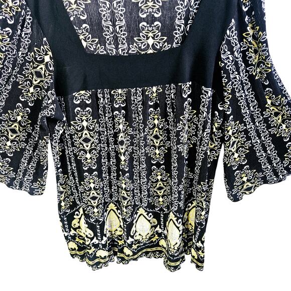 Bay Studio Womens 2X Square Neck Bell Sleeve Peasant Top Black Boho Floral Swirl - Picture 3 of 5